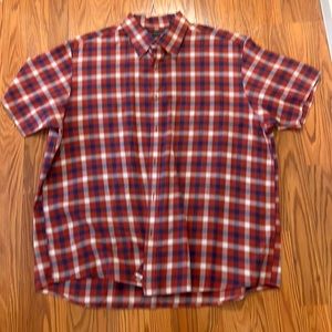 RoundTree & Yorke Plaid Button Down